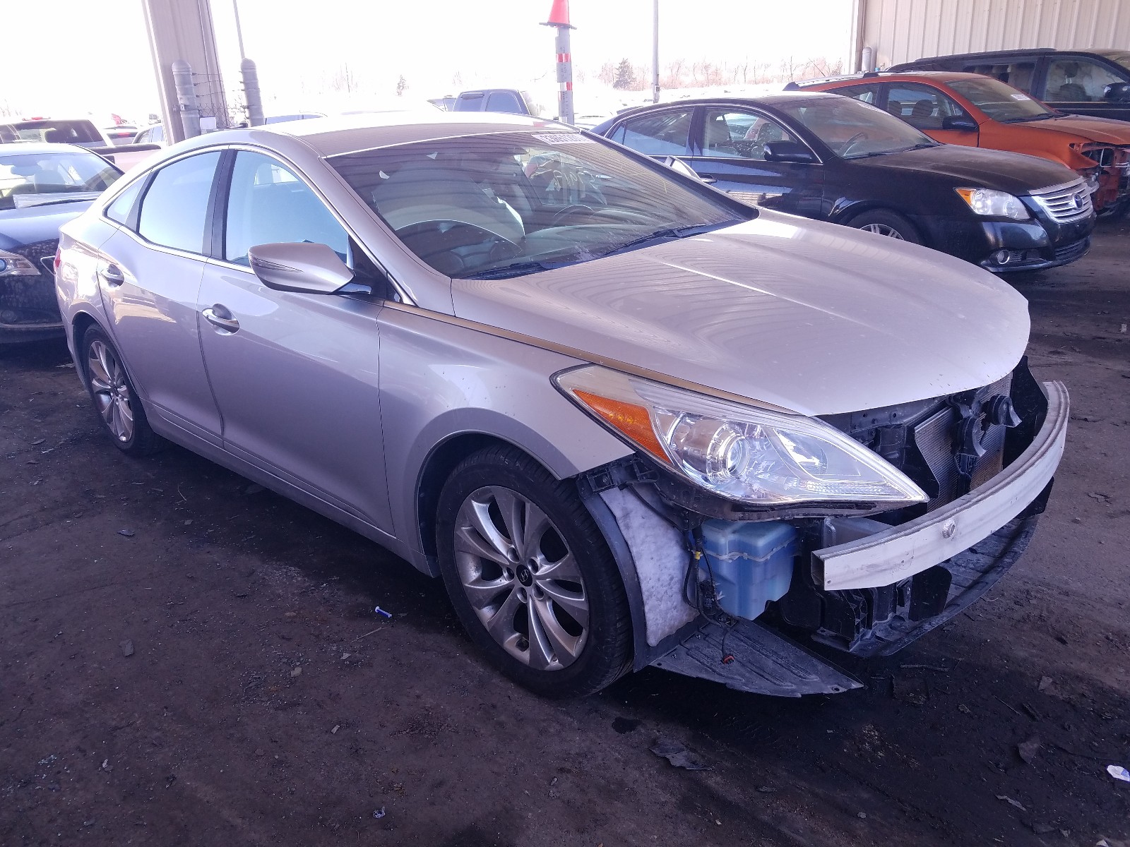 HYUNDAI AZERA 2013 with VIN KMHFG4JG7DA218358 - Photo from auction
