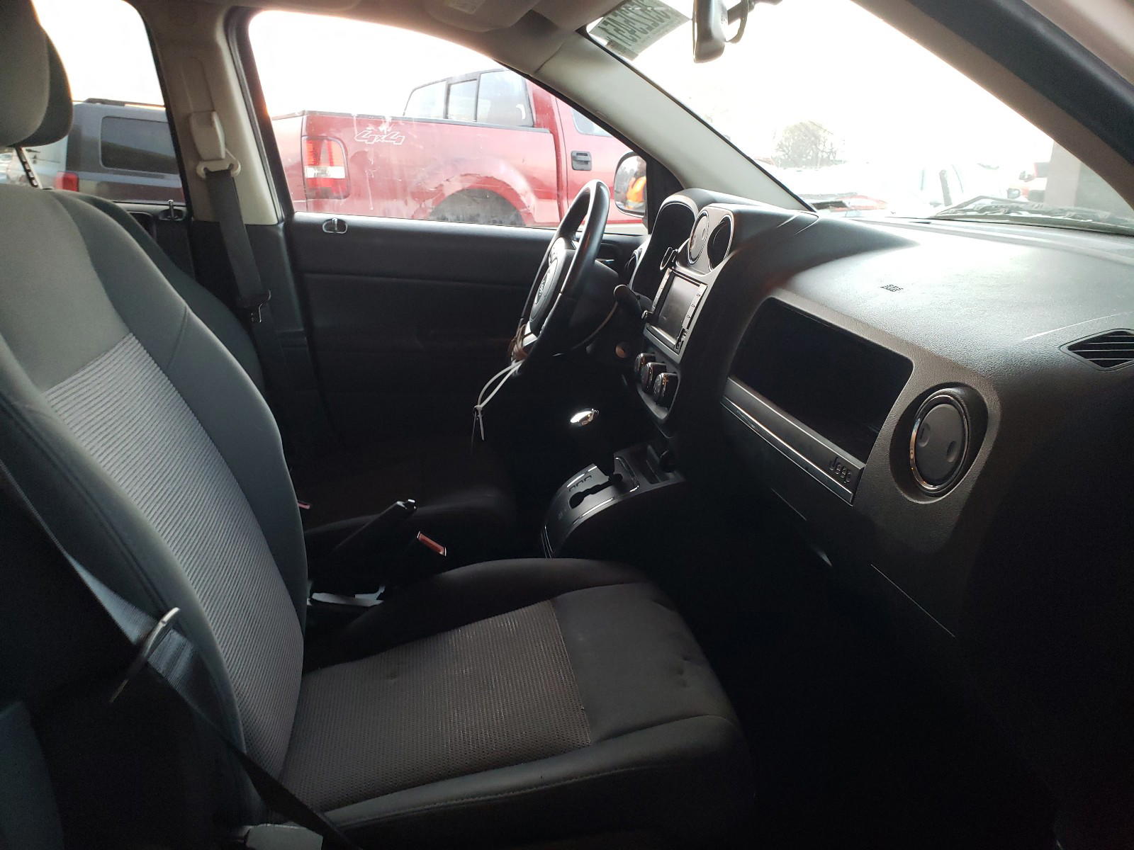 Photo 5 from auction – 2013 JEEP COMPASS LA with VIN 1C4NJDEB4DD222205