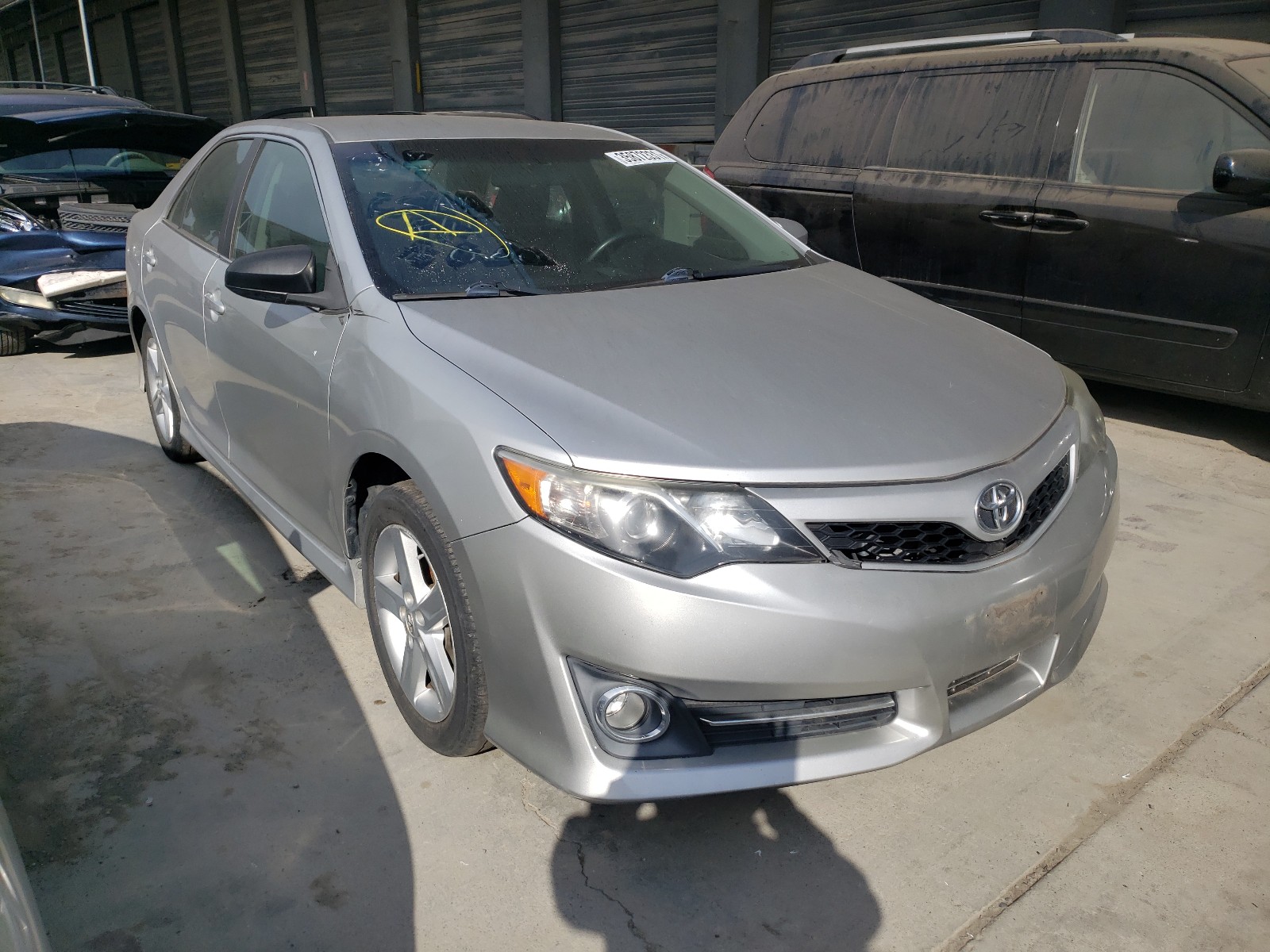 Photo 1 from auction – 2014 TOYOTA CAMRY L with VIN 4T1BF1FK2EU816094