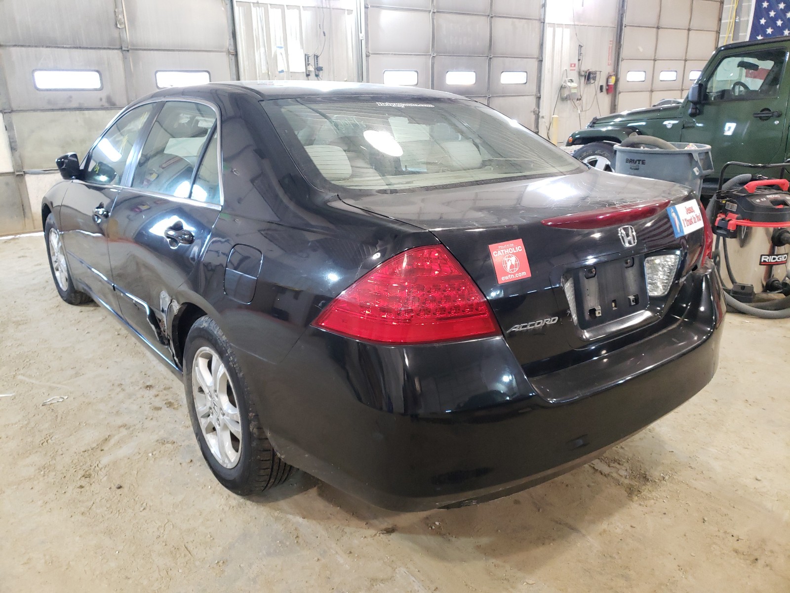 Photo 3 from auction – 2007 HONDA ACCORD EX with VIN 1HGCM55717A049945
