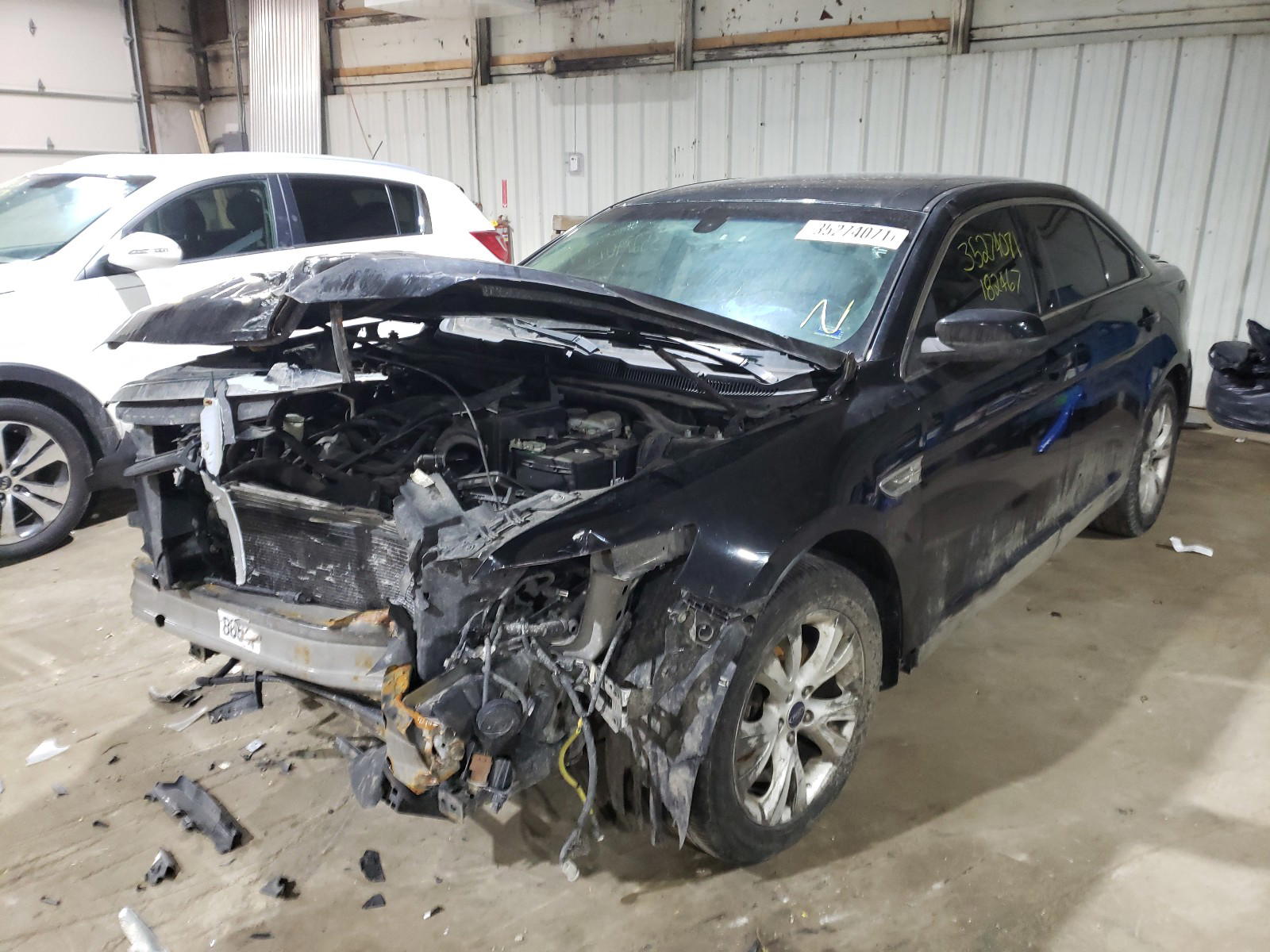 Photo 2 from auction – 2011 FORD TAURUS SEL with VIN 1FAHP2EW4BG185418