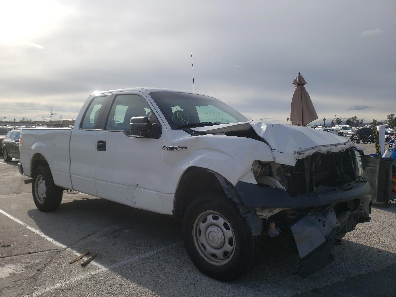 FORD F-150 2013 with VIN 1FTFX1EF9DFA94438 - Photo from auction