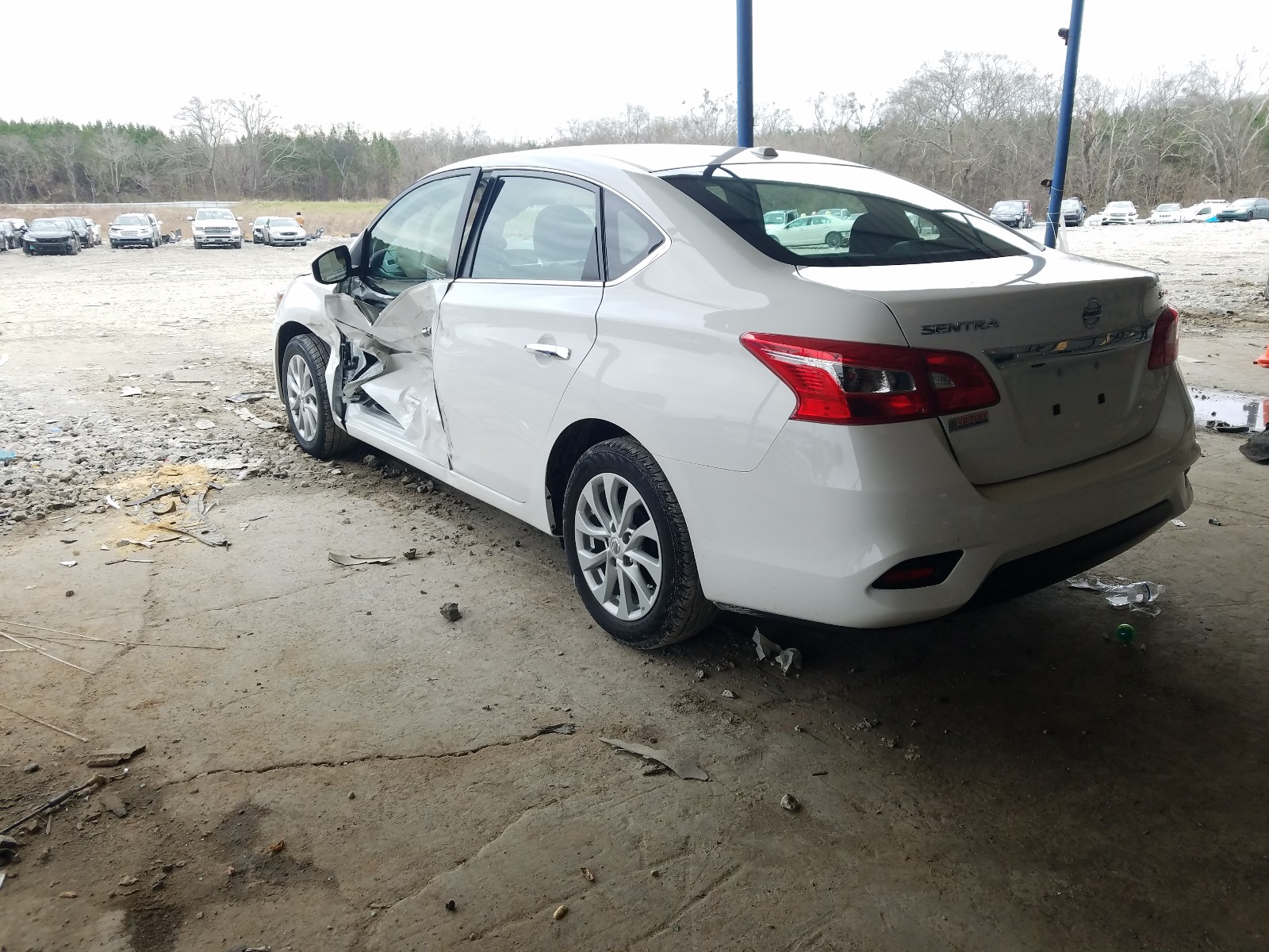 Photo 3 from auction – 2019 NISSAN SENTRA with VIN 3N1AB7AP0KY371870