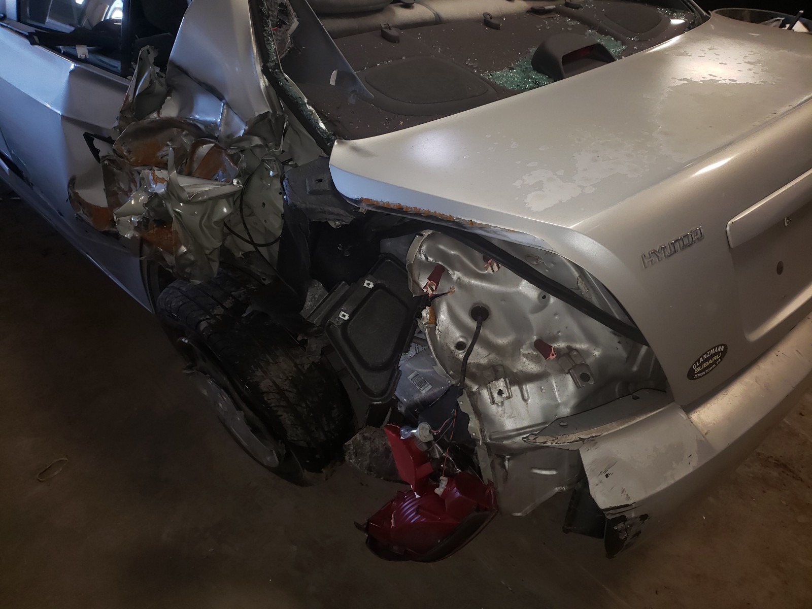 Photo 9 from auction – 2003 HYUNDAI ELANTRA with VIN KMHDN45D23U501597