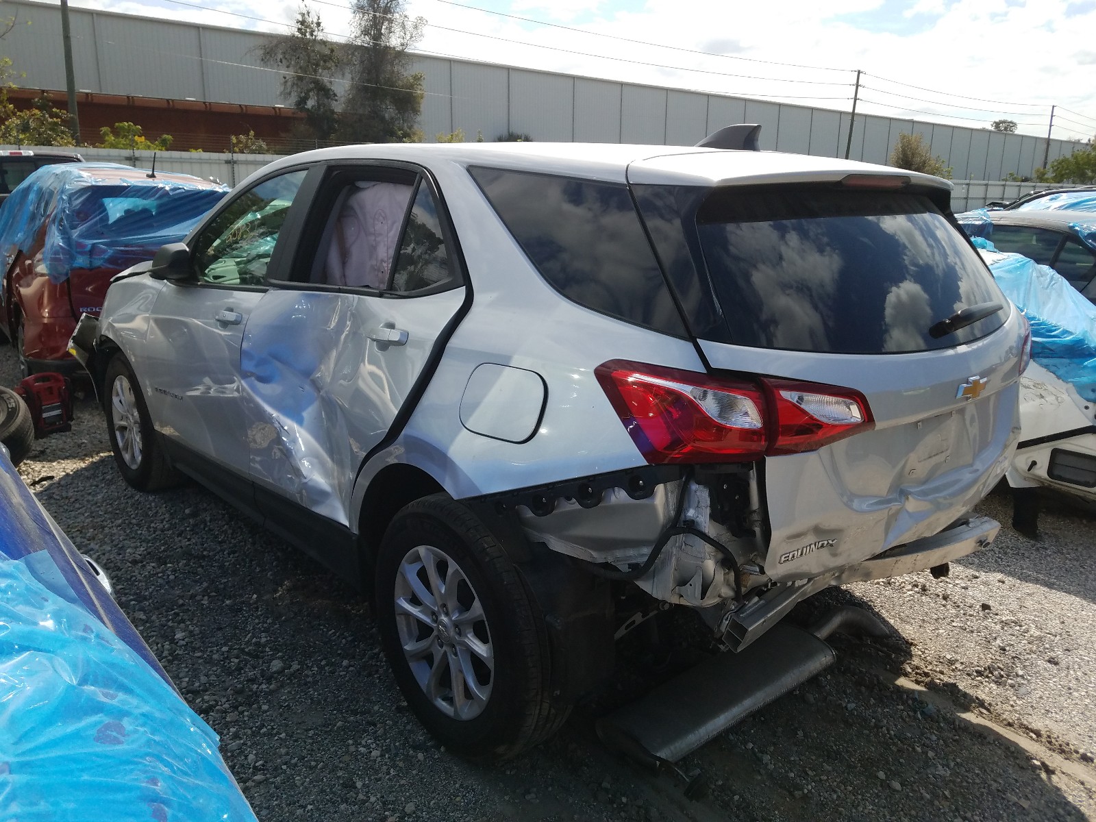 Photo 3 from auction – 2020 CHEVROLET EQUINOX LS with VIN 3GNAXHEV5LS592325