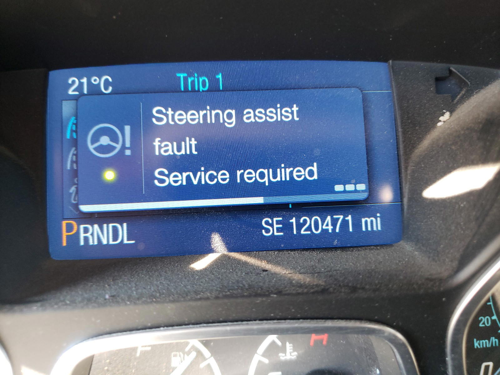 Photo 8 from auction – 2014 FORD FOCUS SE with VIN 1FADP3F23EL156018