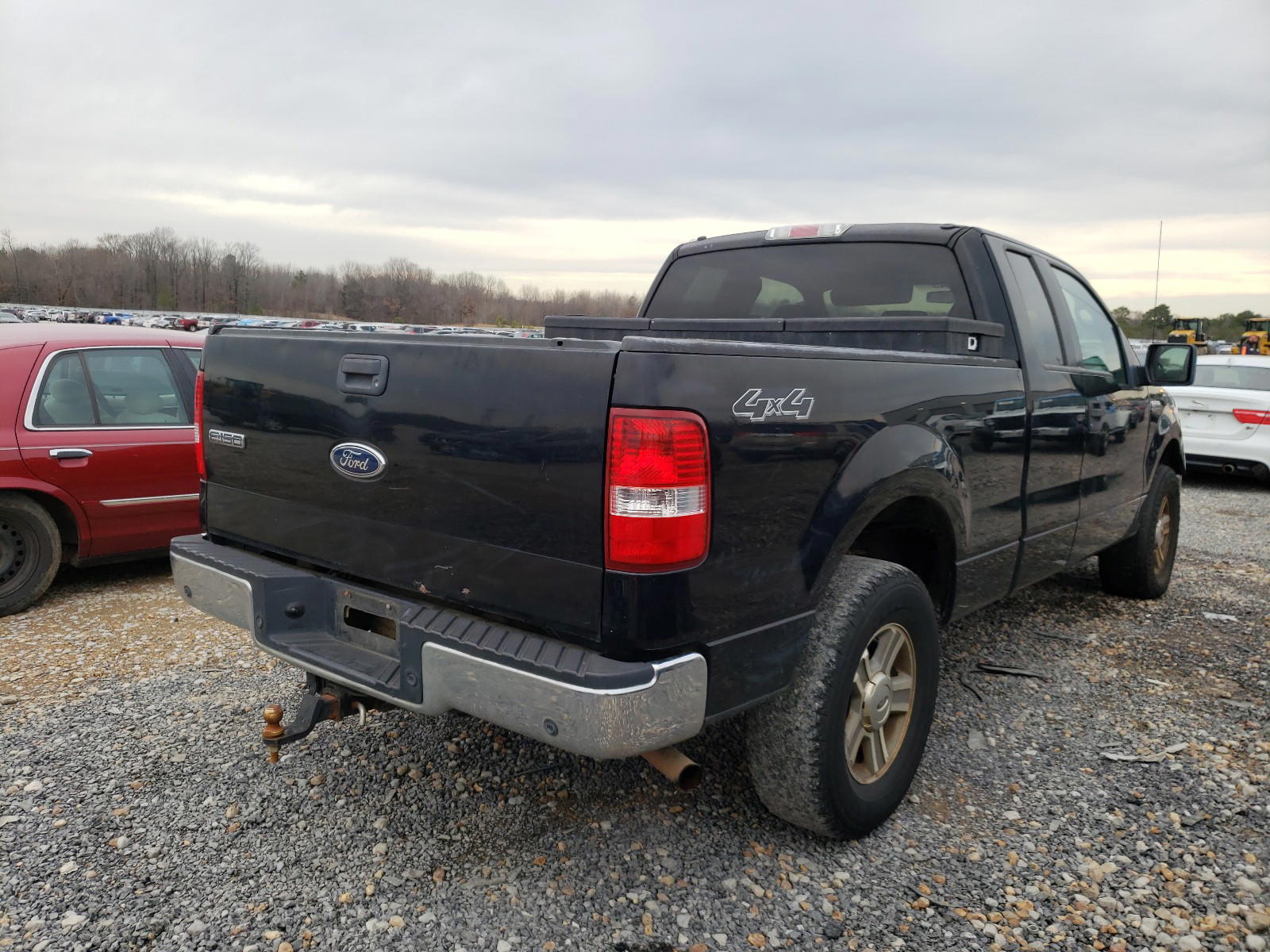 Photo 4 from auction – 2005 FORD F150 with VIN 1FTPX14575FB04012