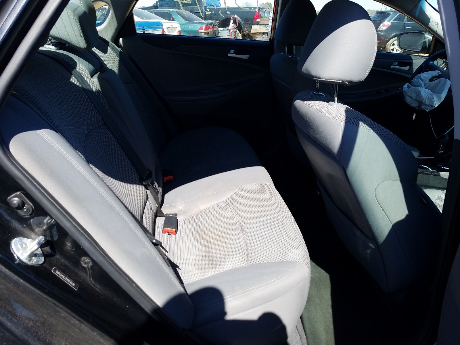 Photo 6 from auction – 2014 HYUNDAI SONATA GLS with VIN 5NPEB4AC3EH814928