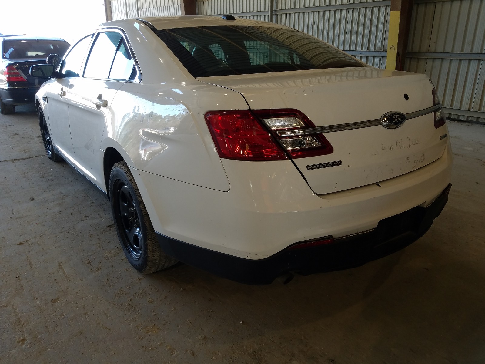 Photo 3 from auction – 2019 FORD TAURUS POL with VIN 1FAHP2MK9KG106419