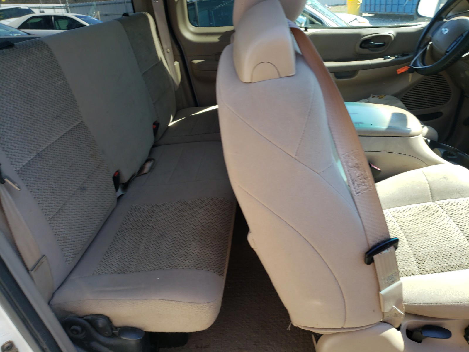 Photo 6 from auction – 2003 FORD F150 with VIN 1FTRX07W53KC31613