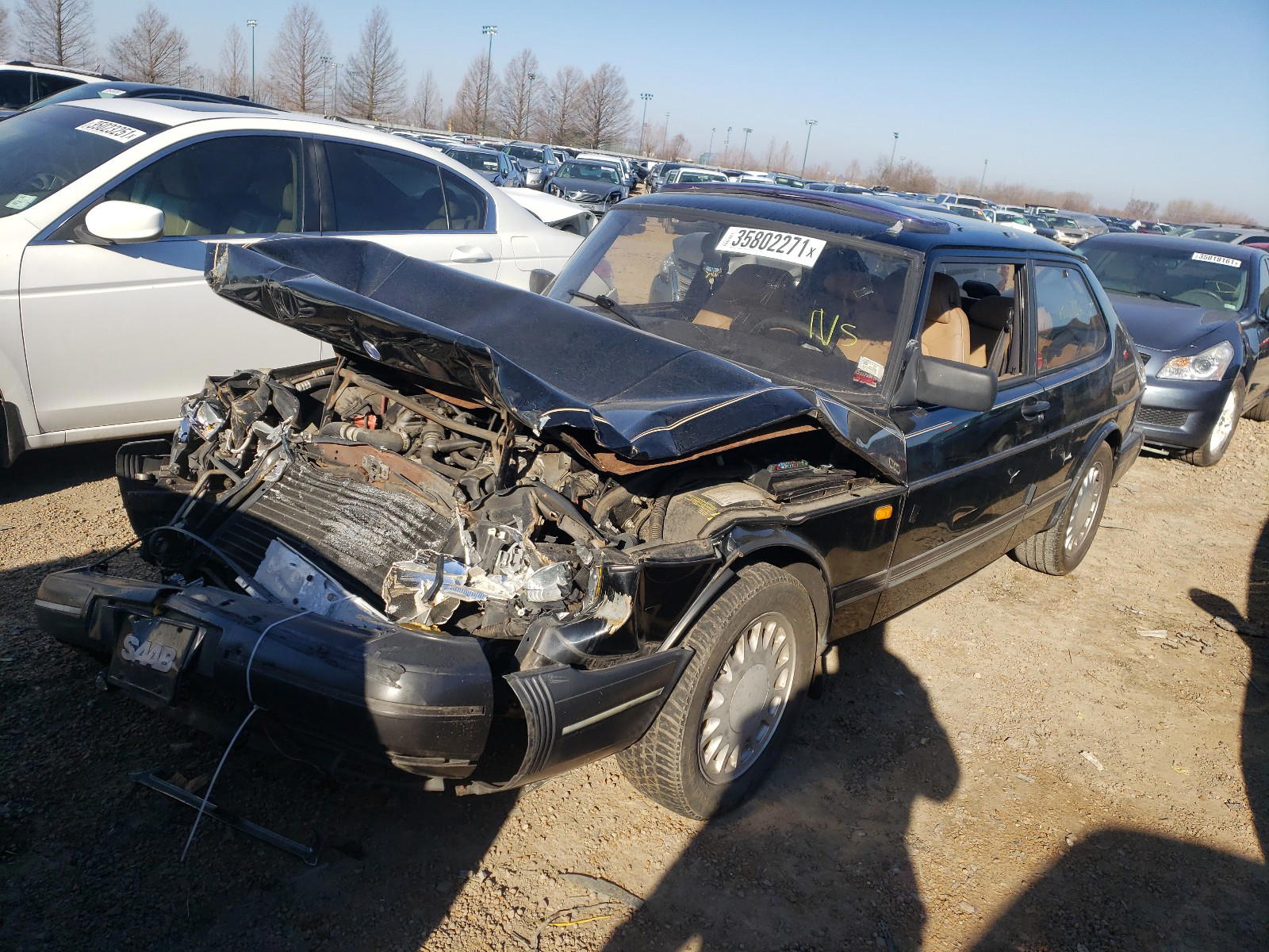 Photo 2 from auction – 1991 SAAB 900 BASE with VIN YS3AK35E8M5003833