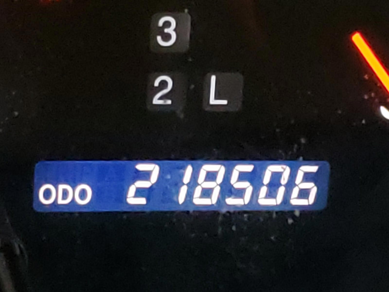 Photo 8 from auction – 2003 LEXUS ES 300 with VIN JTHBF30G636012370