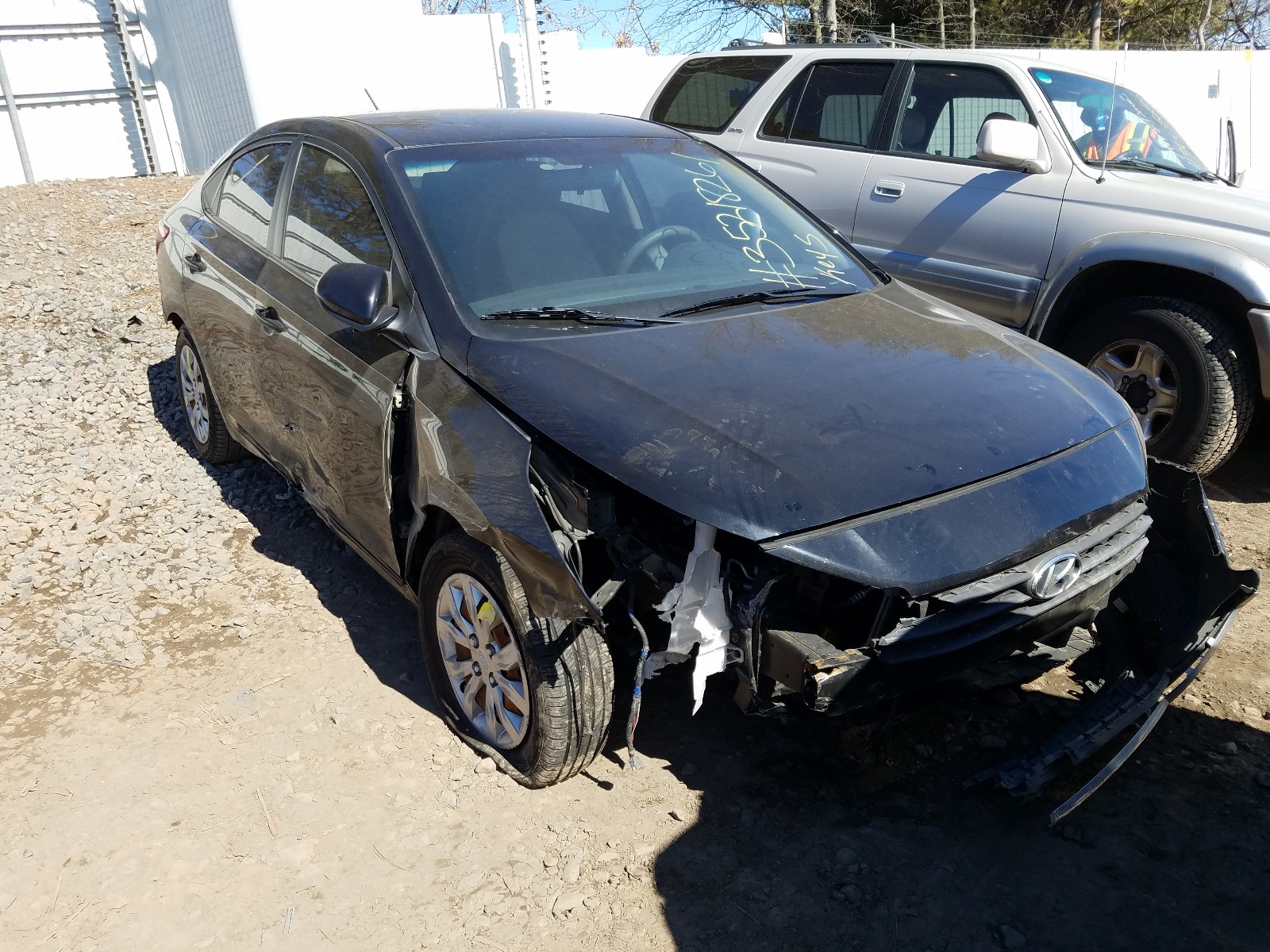Photo 1 from auction – 2018 HYUNDAI ACCENT SE with VIN 3KPC24A35JE013035