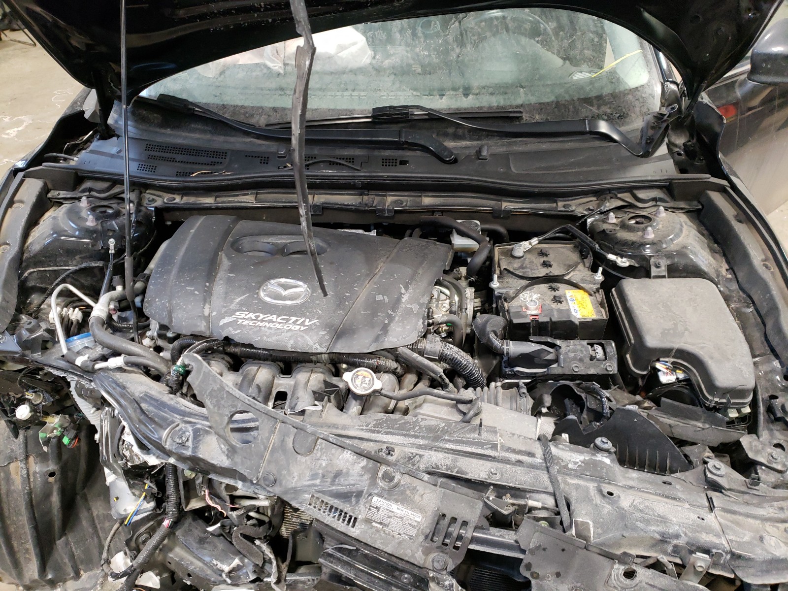 Photo 7 from auction – 2018 MAZDA 3 TOURING with VIN JM1BN1L72J1180585