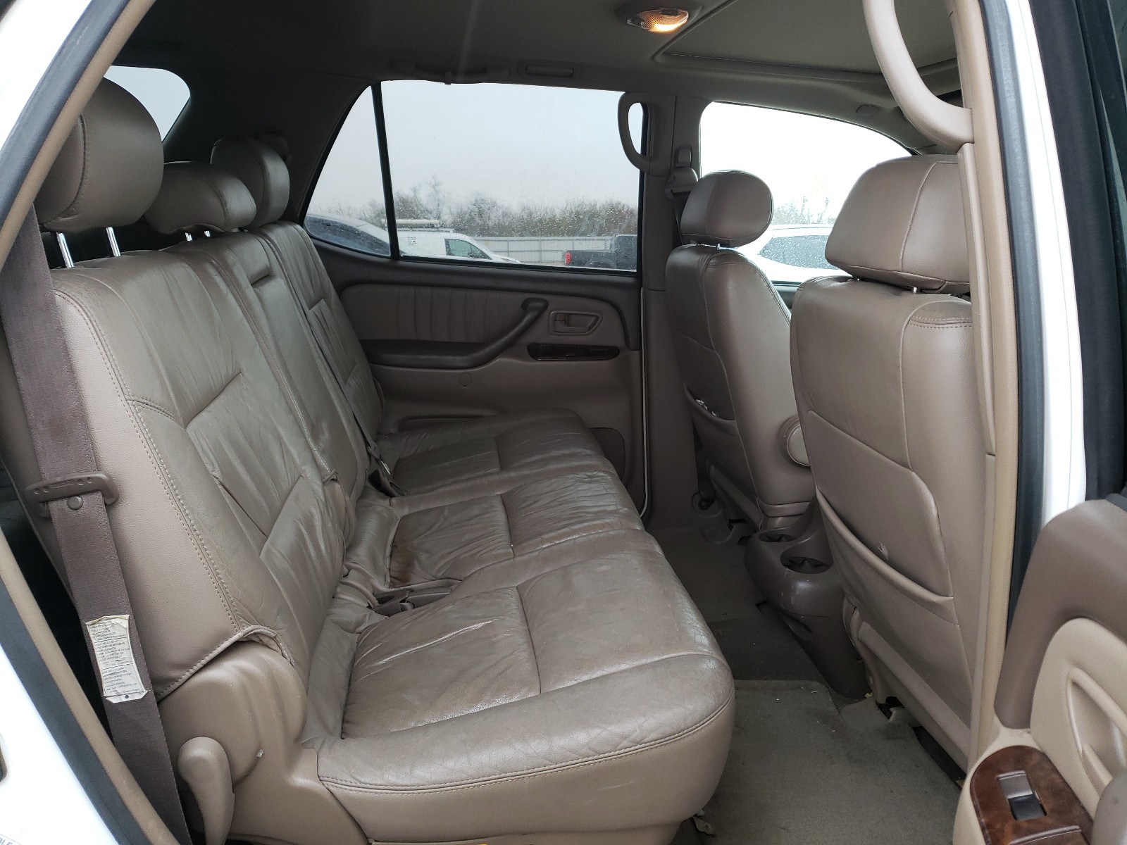 Photo 6 from auction – 2004 TOYOTA SEQUOIA LI with VIN 5TDZT38A64S233588