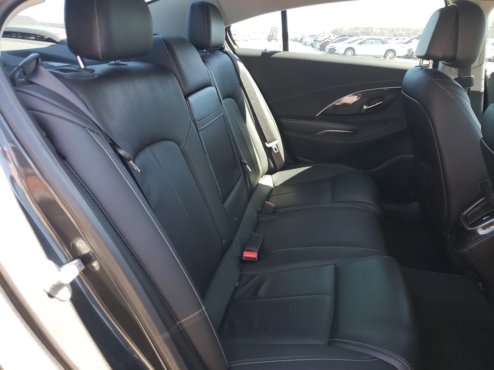 Photo 6 from auction – 2014 BUICK LACROSSE with VIN 1G4GB5GR4EF146993
