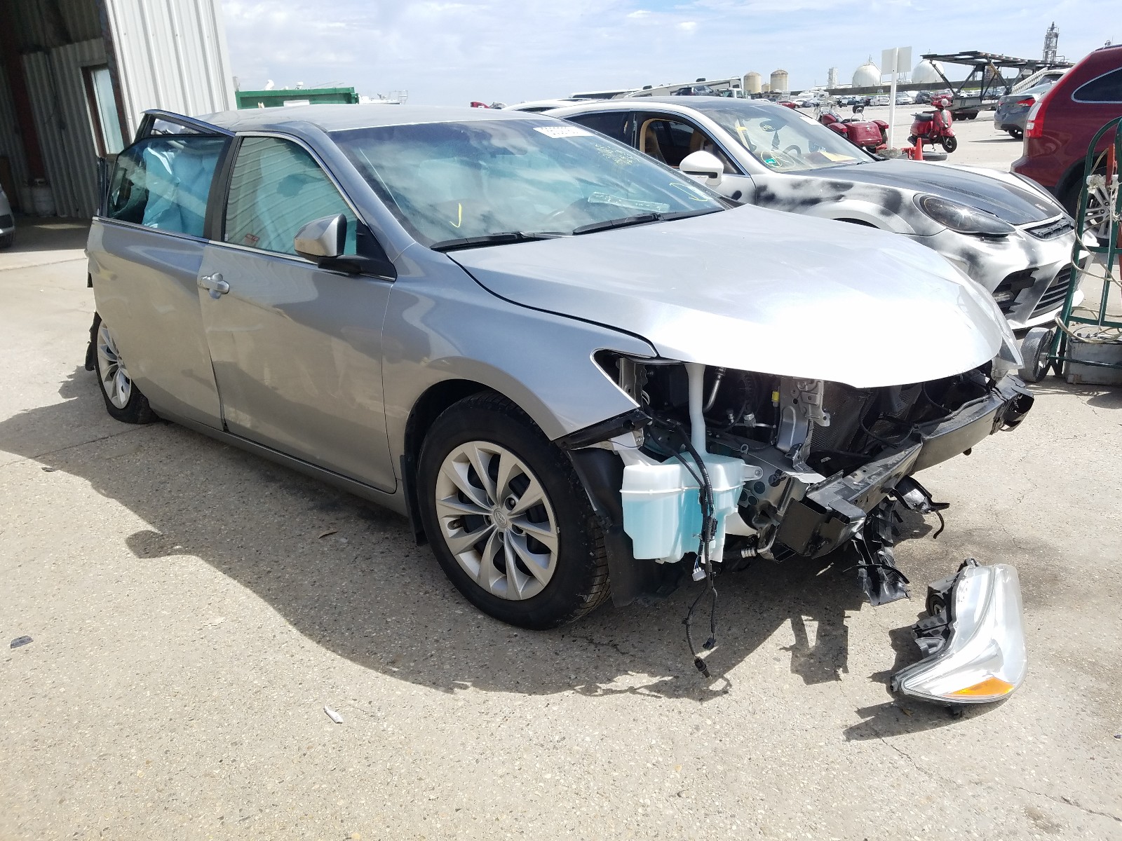 Photo 1 from auction – 2017 TOYOTA CAMRY LE with VIN 4T1BF1FK6HU333700