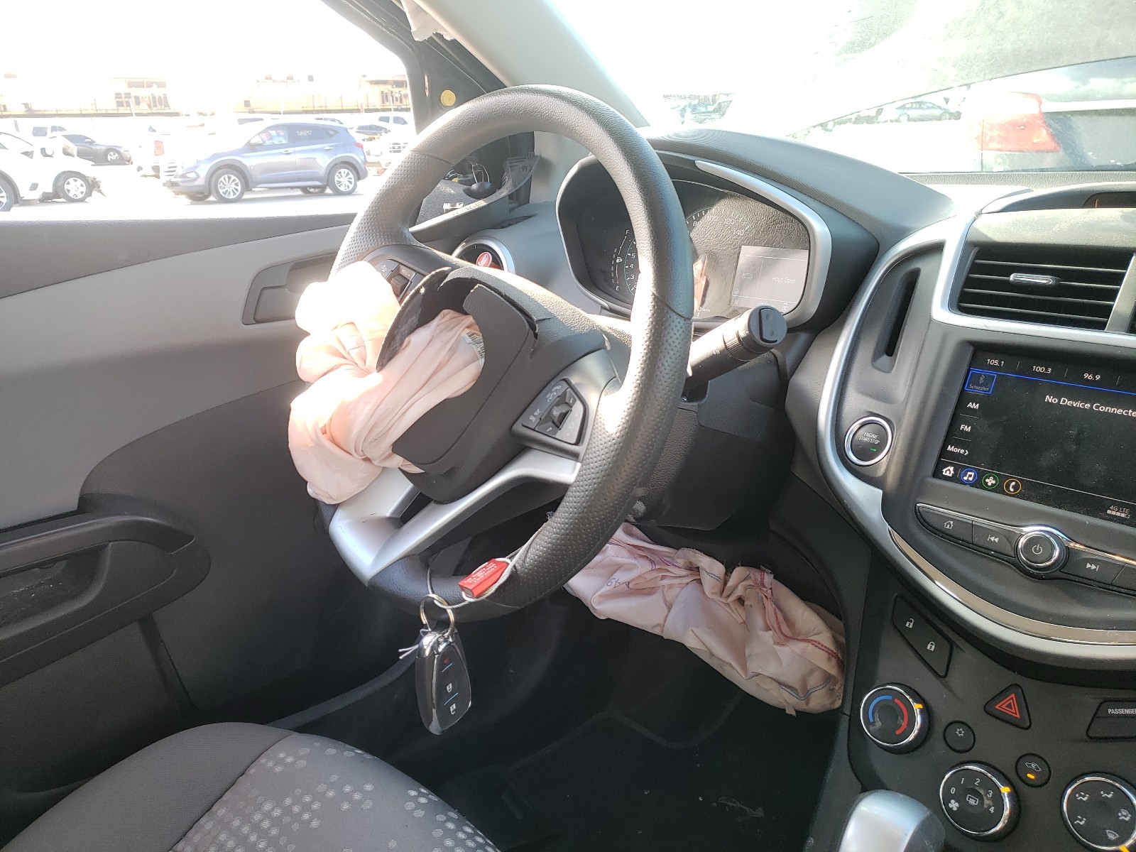 Photo 9 from auction – 2020 CHEVROLET SONIC with VIN 1G1JG6SB3L4131852