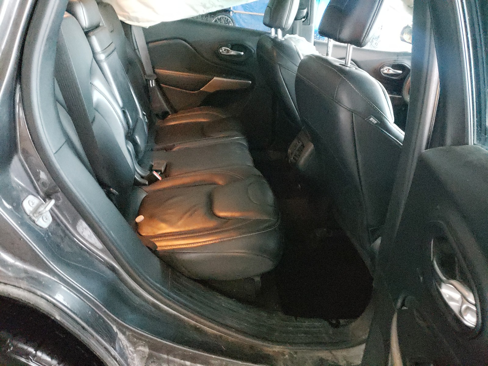 Photo 6 from auction – 2017 JEEP CHEROKEE L with VIN 1C4PJMDS0HW569311