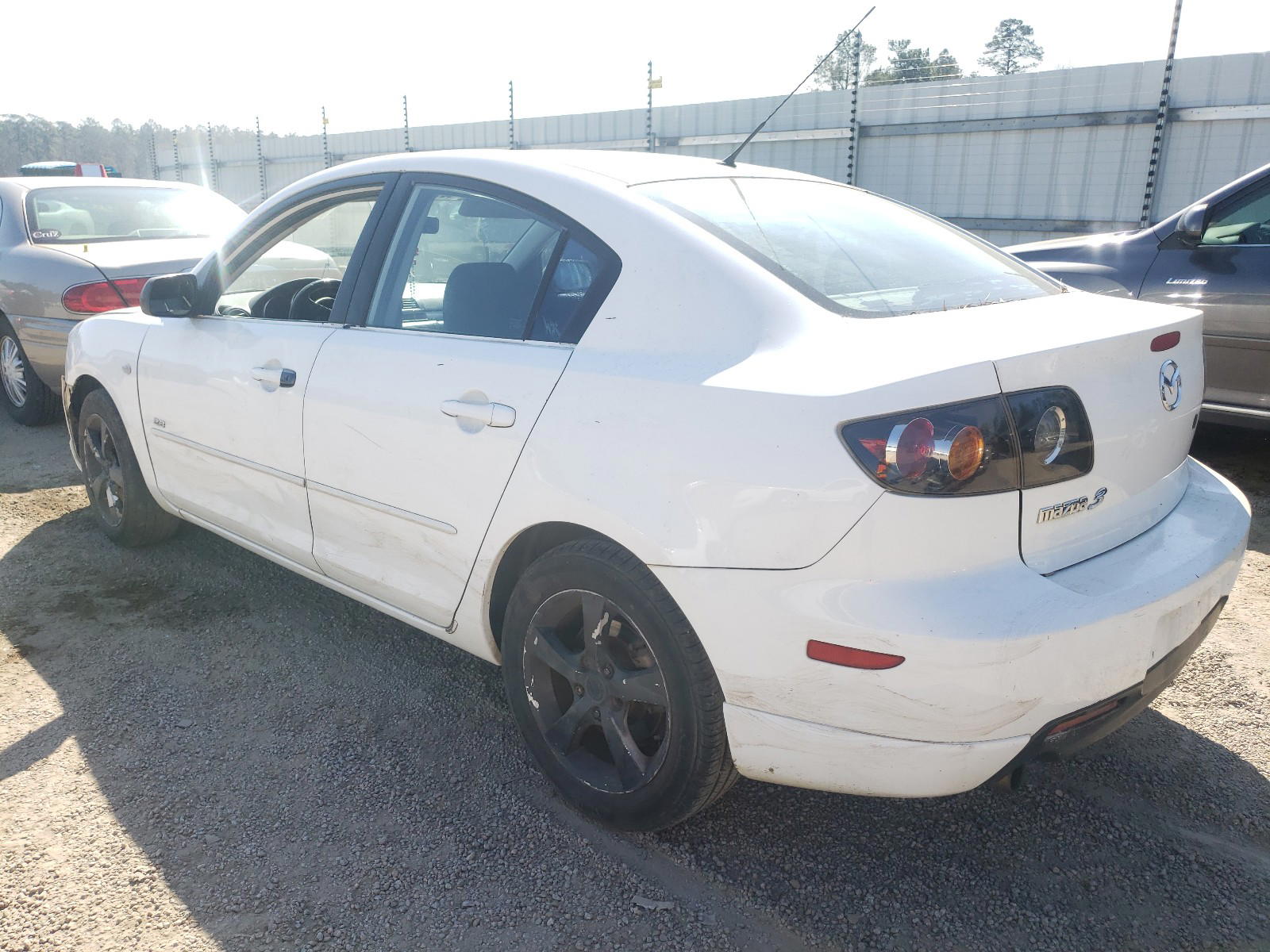 Photo 3 from auction – 2004 MAZDA 3 S with VIN JM1BK123441163430