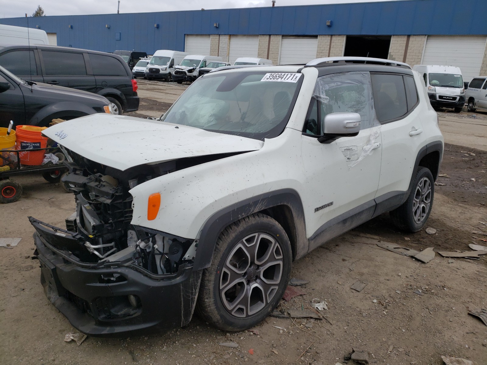 Photo 2 from auction – 2015 JEEP RENEGADE L with VIN ZACCJBDT8FPB88537