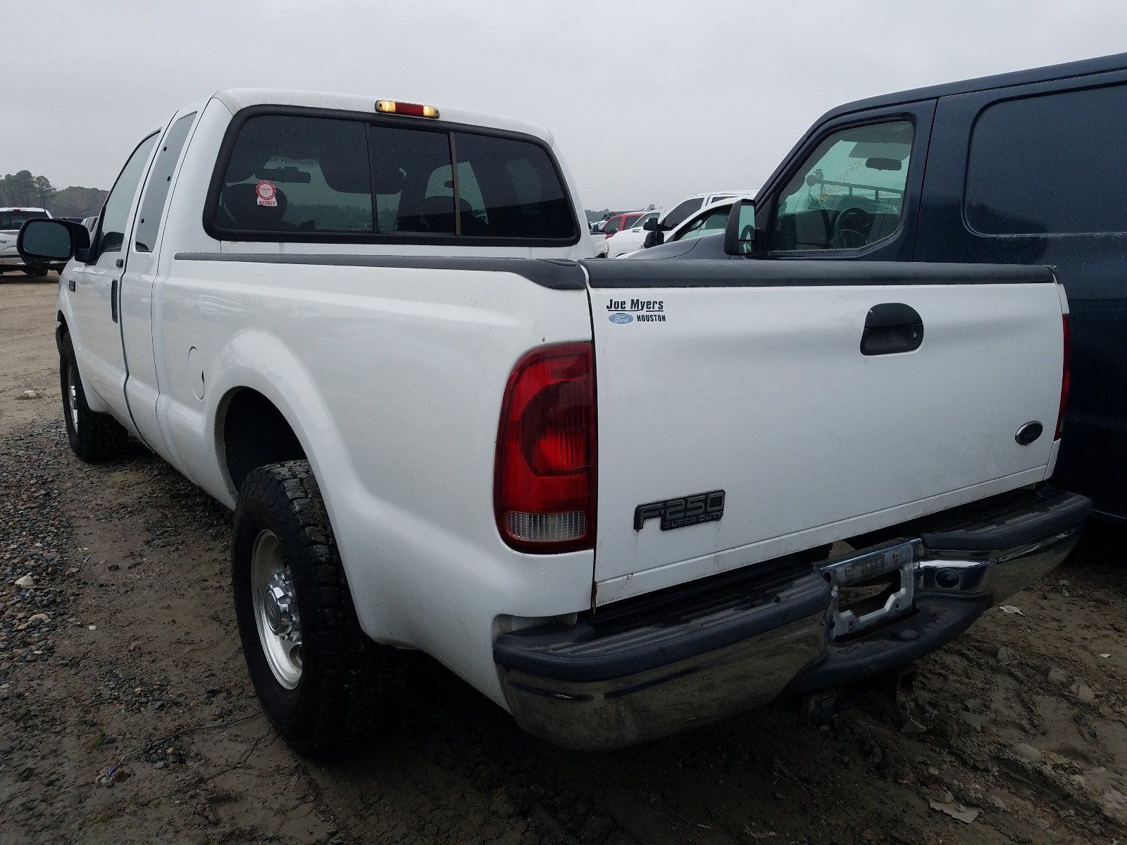 Zdjęcie 3 z aukcji – 2004 FORD F250 SUPER z VIN 1FTNX20L14EA53550
