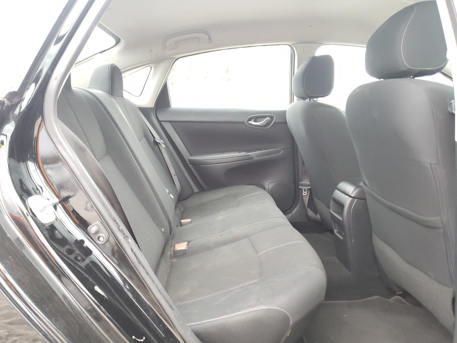 Photo 6 from auction – 2018 NISSAN SENTRA S with VIN 3N1AB7AP1JY239666