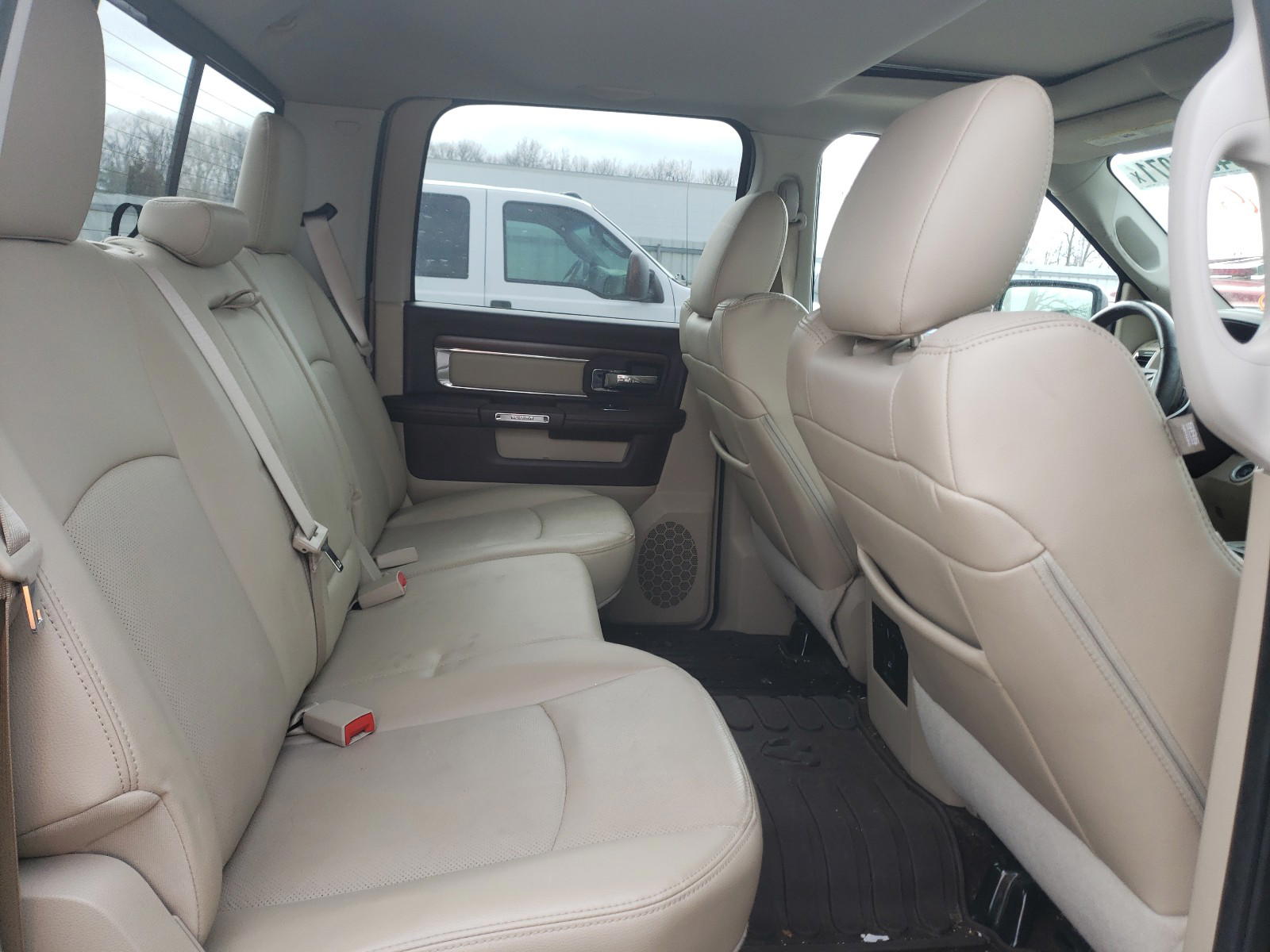 Photo 6 from auction – 2016 RAM 1500 LARAM with VIN 1C6RR7VT8FS653303