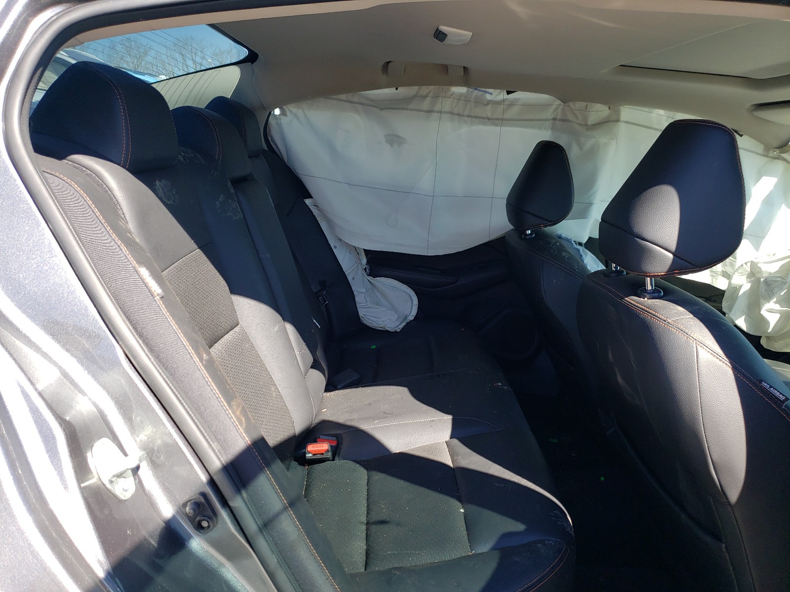 Photo 6 from auction – 2019 NISSAN ALTIMA SR with VIN 1N4BL4CV0KC215724
