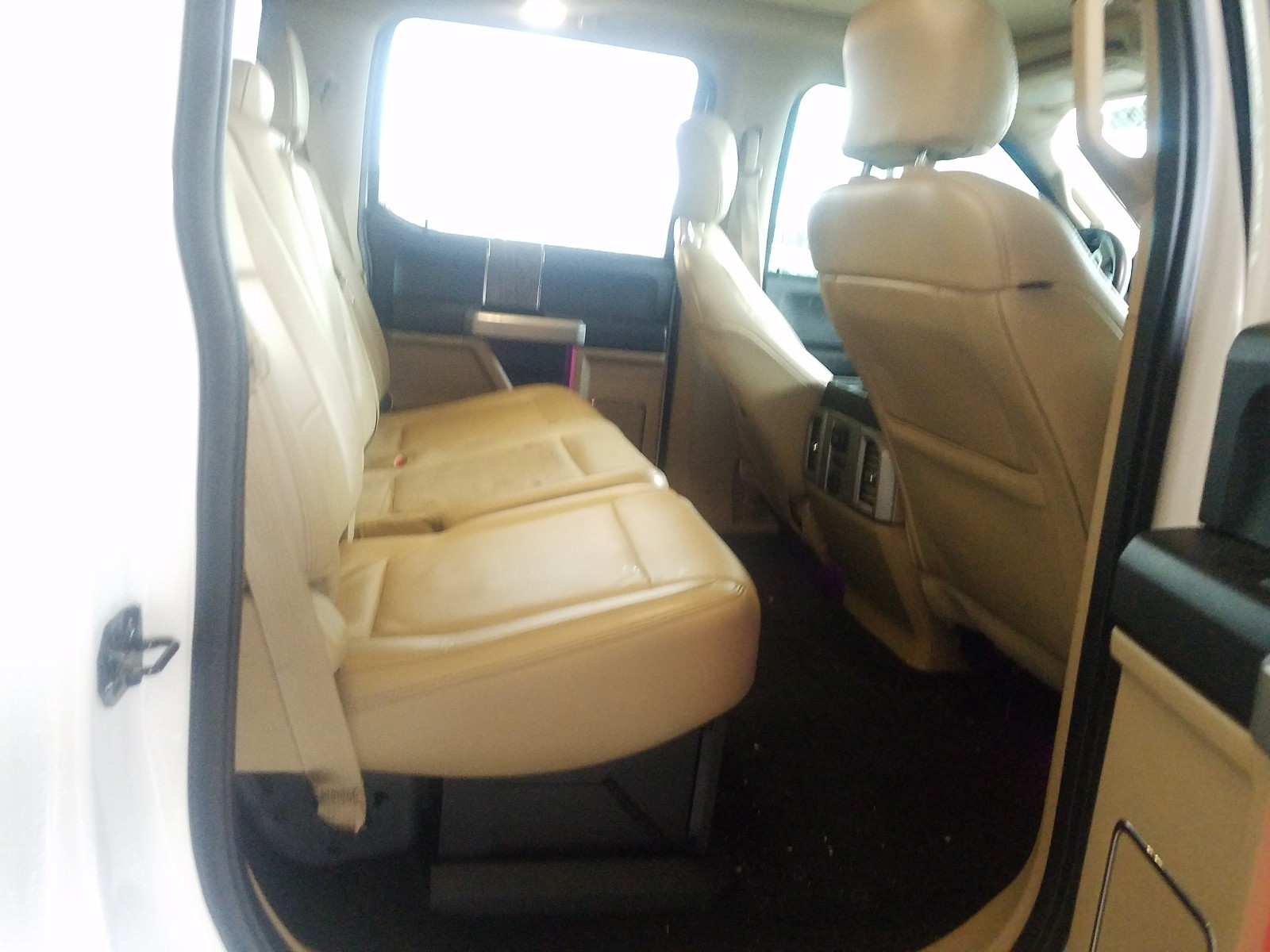 Photo 6 from auction – 2017 FORD F350 SUPER with VIN 1FT8W3BT8HEB16796