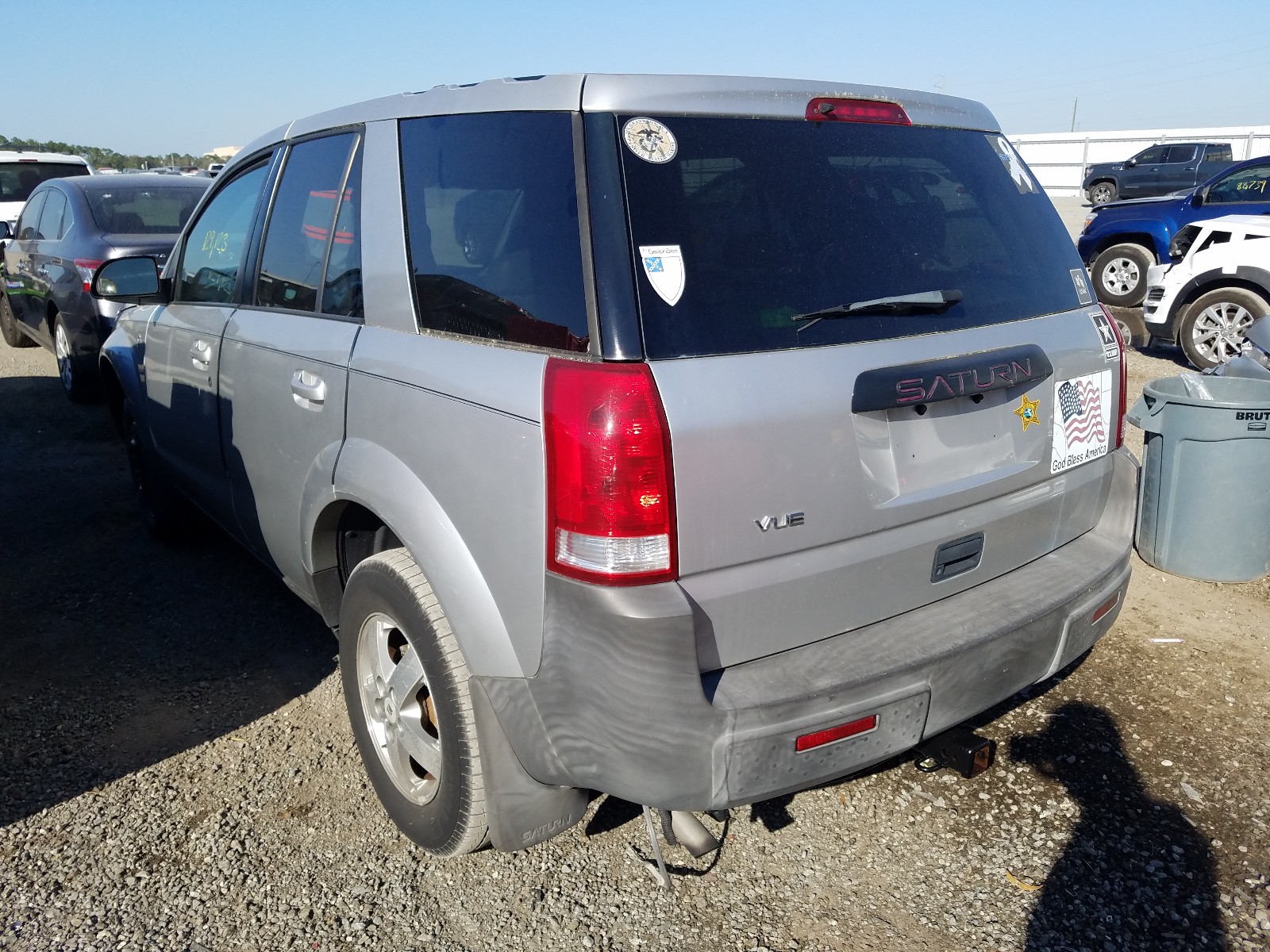 Photo 3 from auction – 2005 SATURN VUE with VIN 5GZCZ33D25S843386