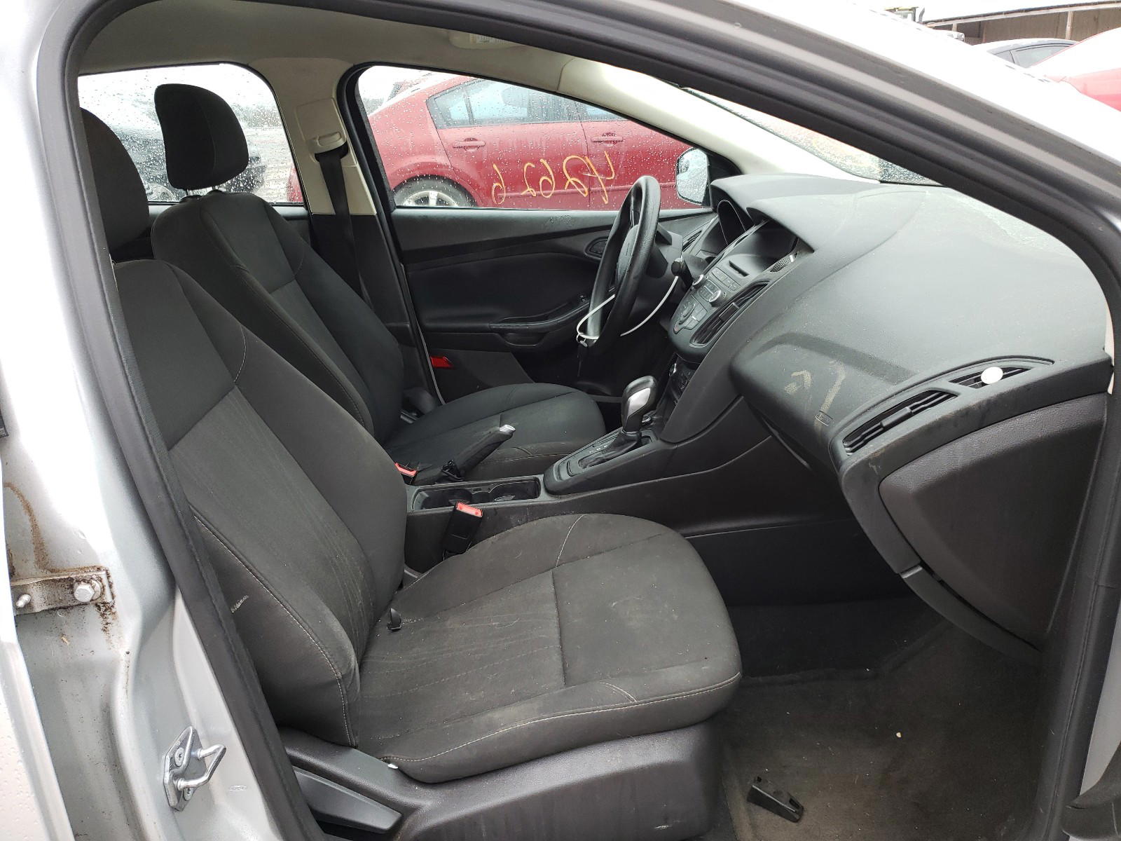 Photo 5 from auction – 2016 FORD FOCUS S with VIN 1FADP3E22GL298641