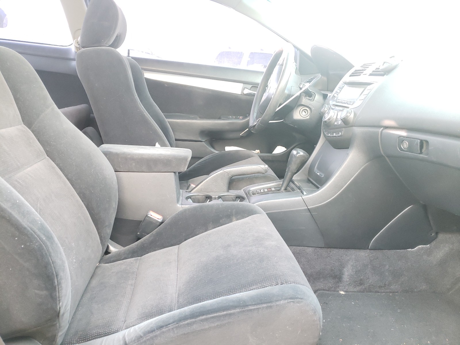 Photo 5 from auction – 2003 HONDA ACCORD with VIN 1HGCM72333A031454
