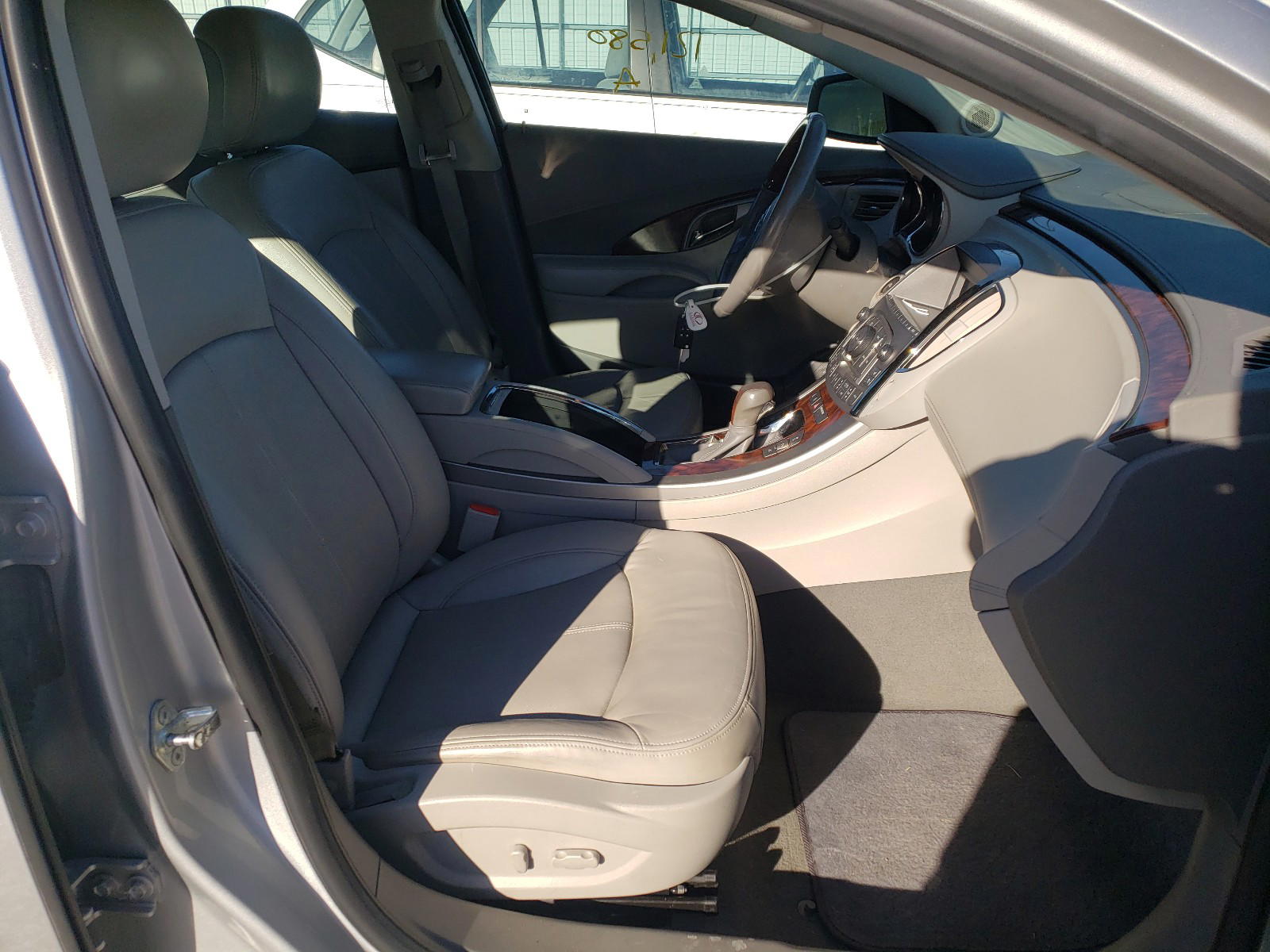 Photo 5 from auction – 2011 BUICK LACROSSE C with VIN 1G4GC5ED2BF217169