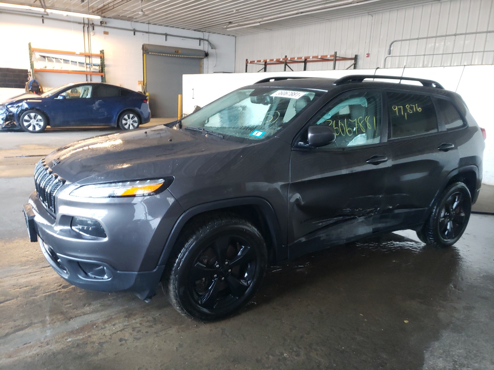 Photo 2 from auction – 2017 JEEP CHEROKEE L with VIN 1C4PJMDS0HW569311