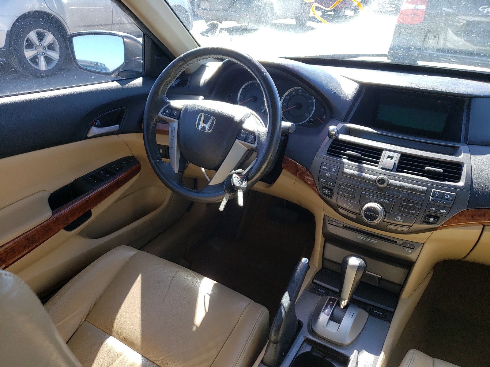 Photo 9 from auction – 2012 HONDA ACCORD EXL with VIN 1HGCP2F87CA127278
