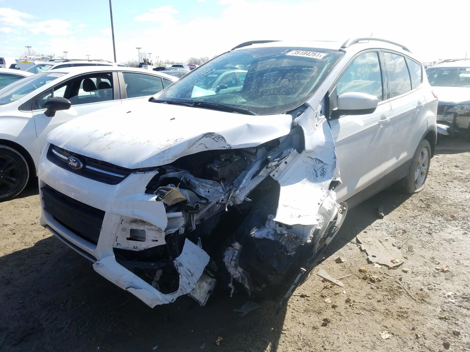 Photo 2 from auction – 2014 FORD ESCAPE SE with VIN 1FMCU9G95EUC53983