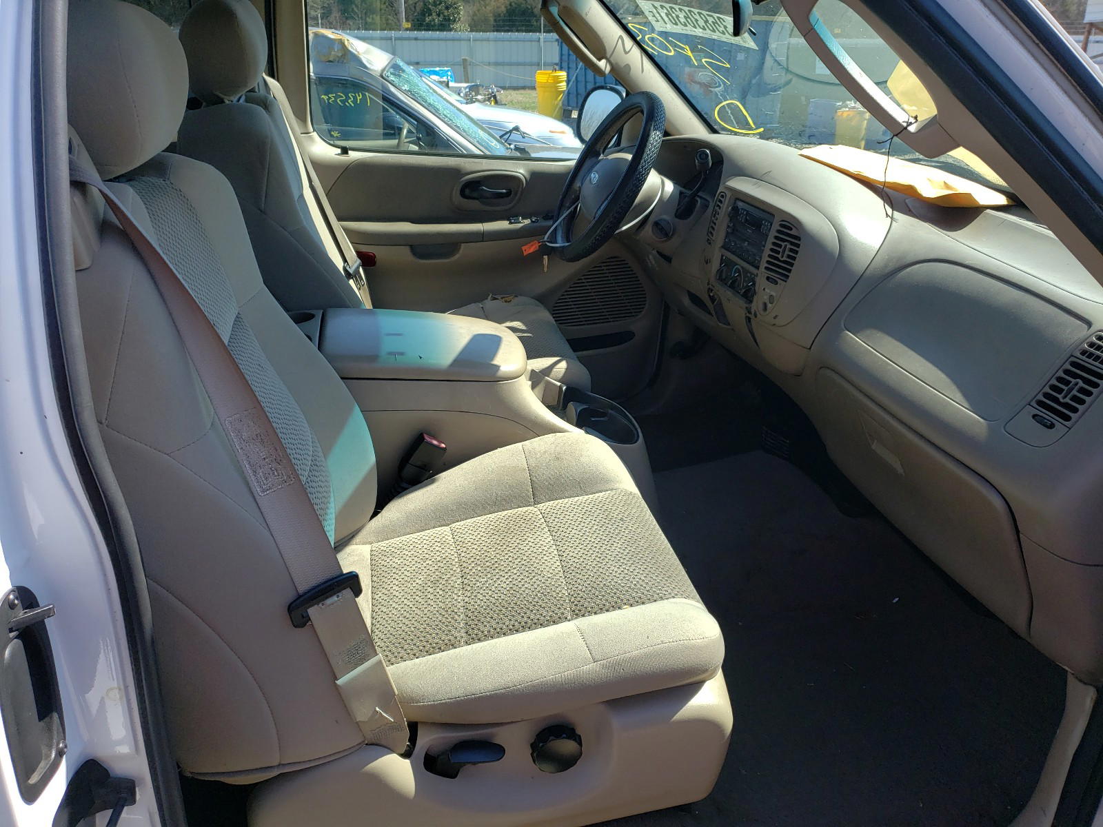 Photo 5 from auction – 2003 FORD F150 with VIN 1FTRX07W53KC31613