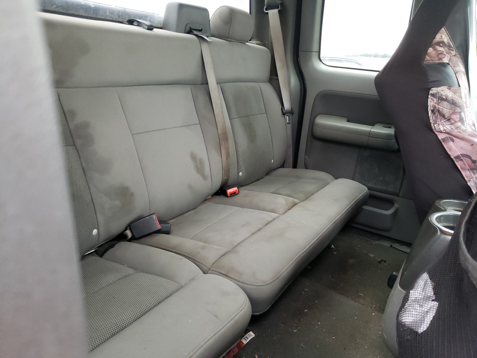صورة رقم 6 من المزاد - 2005 FORD F150 مع VIN 1FTPX14575FB04012
