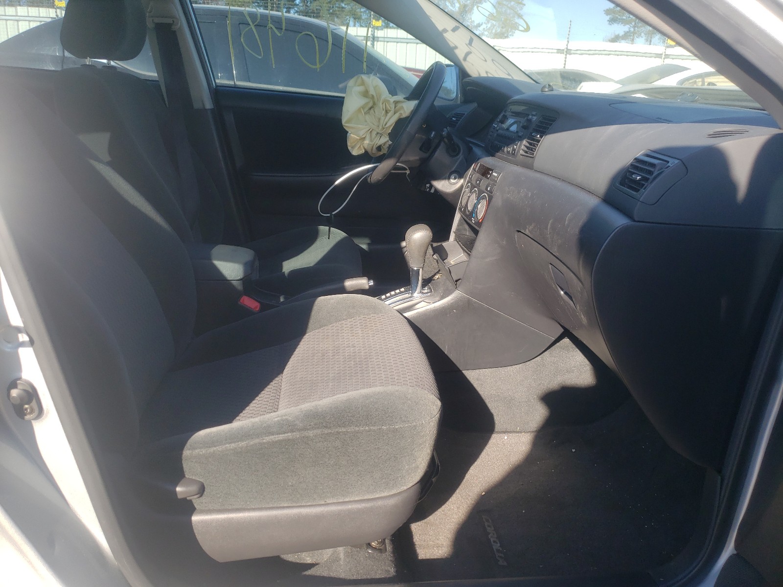 Photo 5 from auction – 2006 TOYOTA COROLLA CE with VIN 1NXBR32E86Z620780