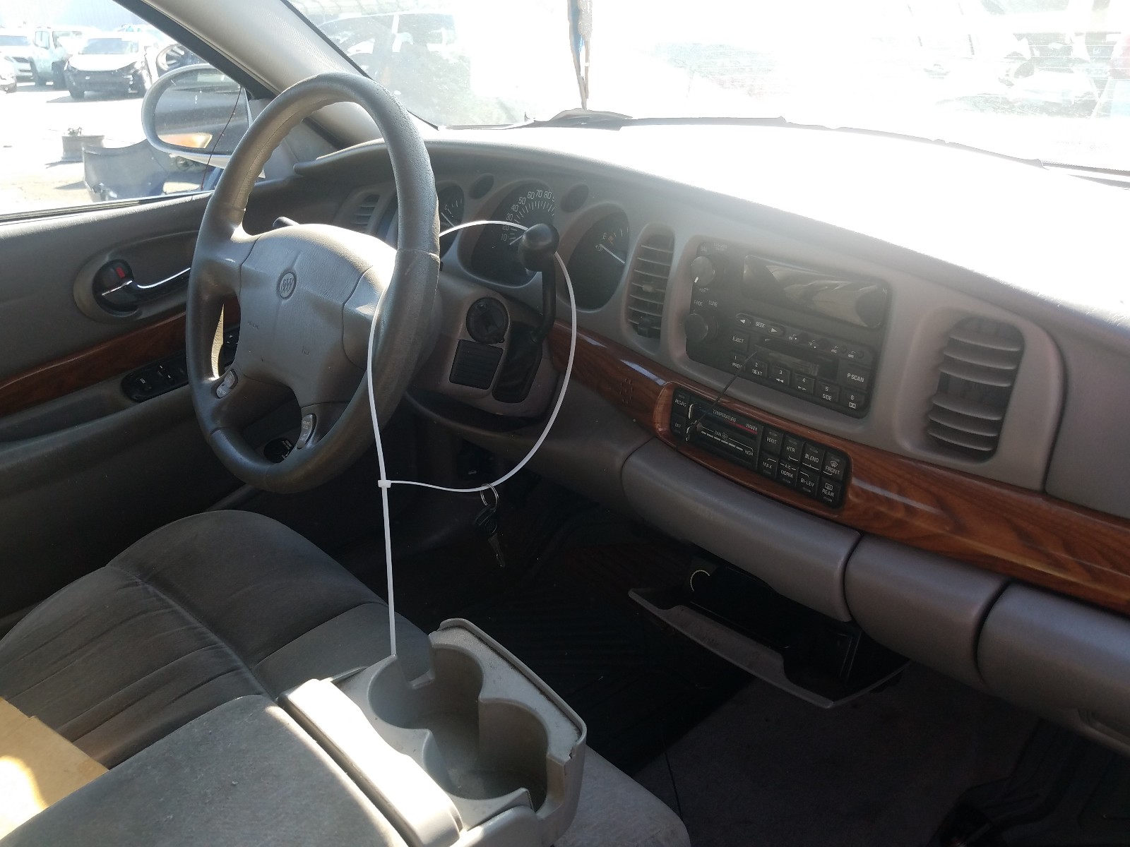 Photo 9 from auction – 2001 BUICK LESABRE CU with VIN 1G4HP54K61U203407