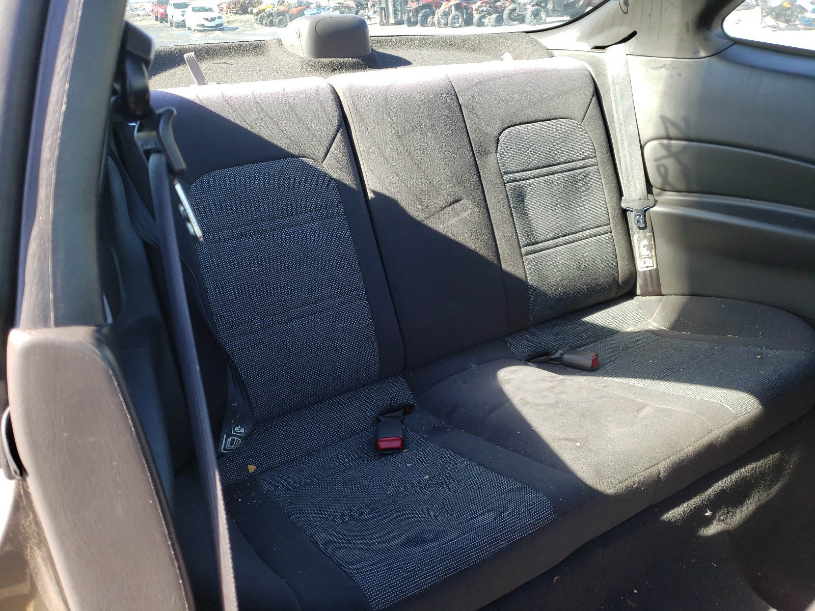 Photo 6 from auction – 2001 FORD ESCORT ZX2 with VIN 3FAFP11301R133577
