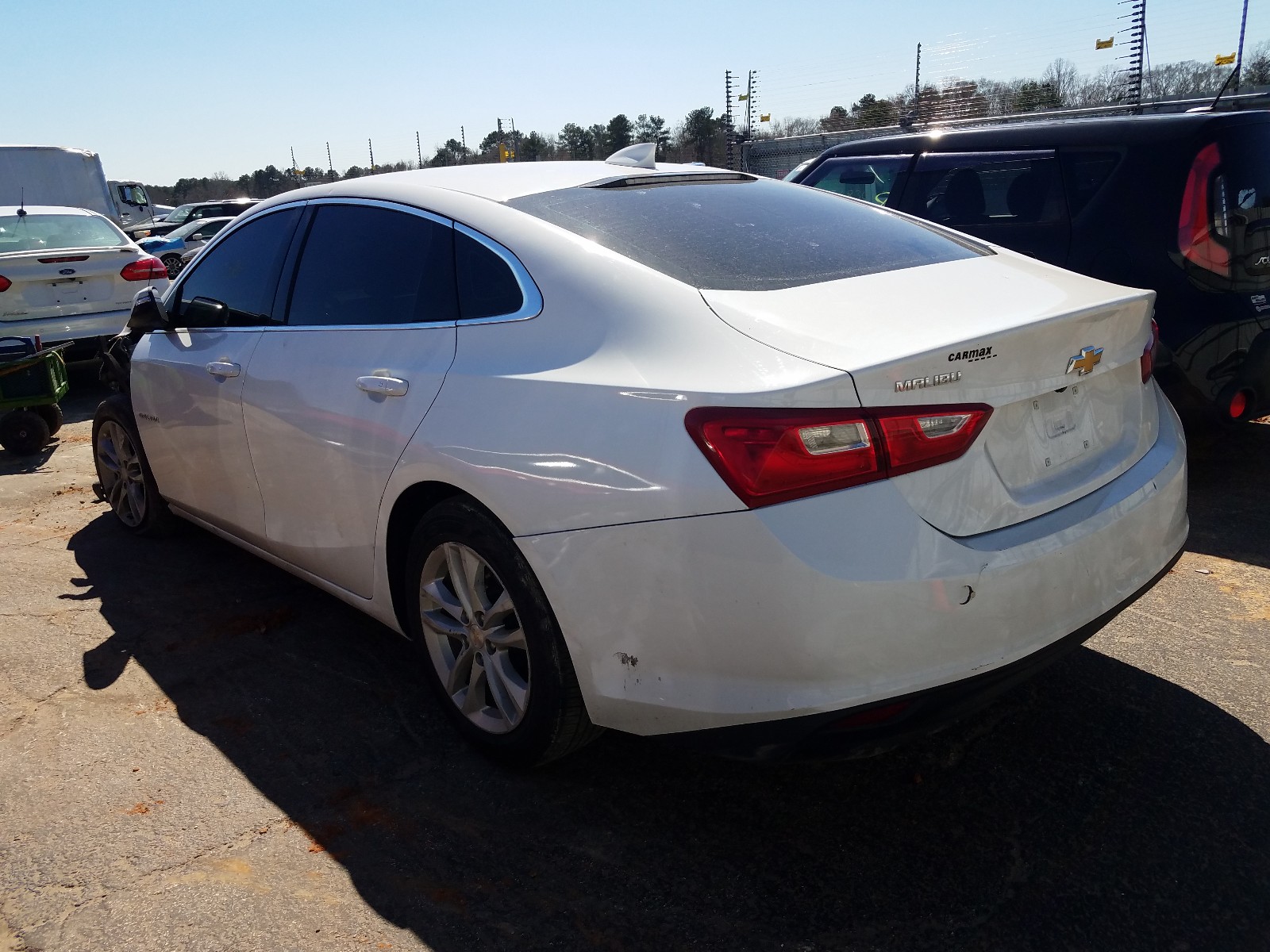 Photo 3 from auction – 2018 CHEVROLET MALIBU LT with VIN 1G1ZD5STXJF264589