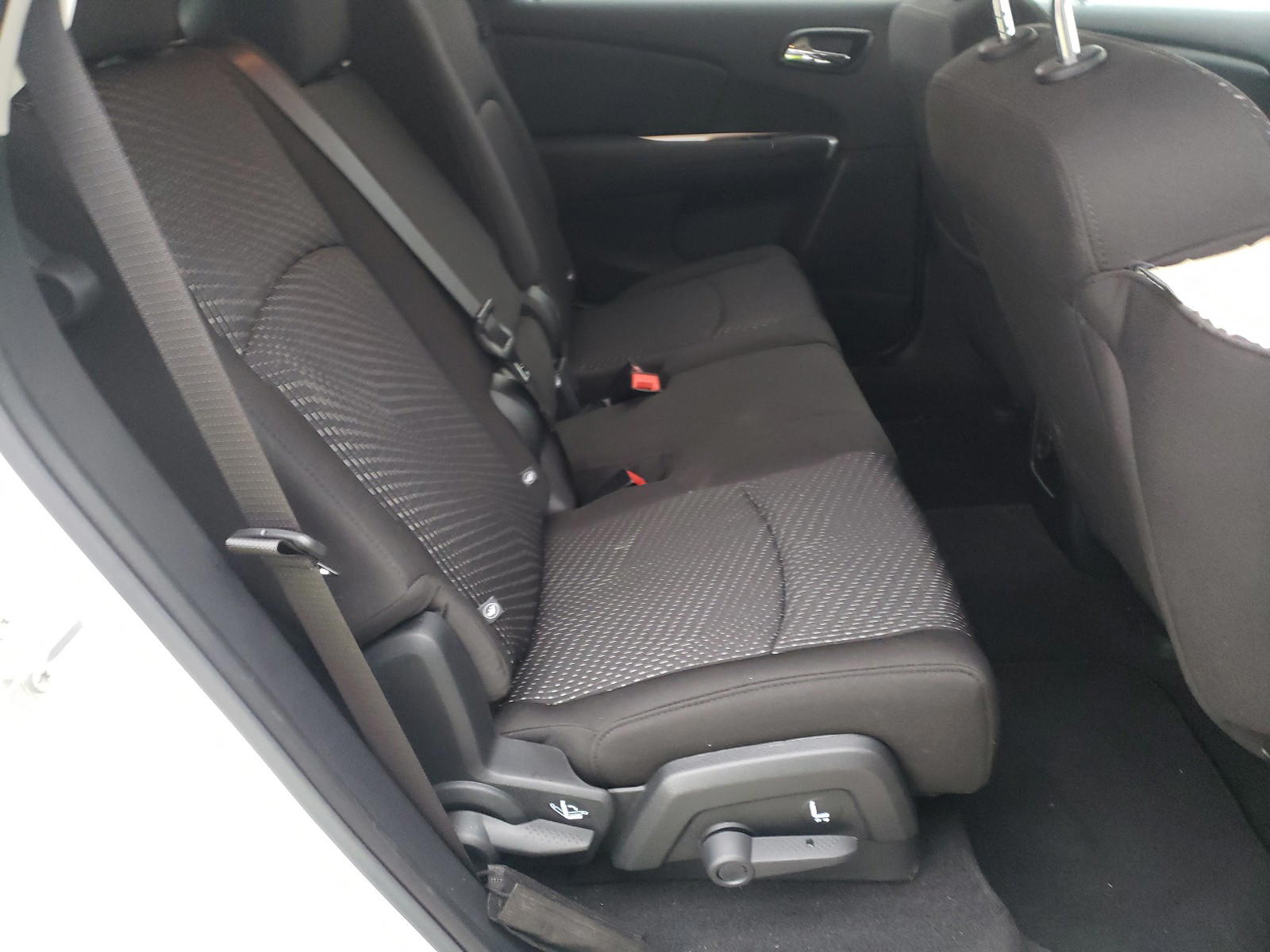 Photo 6 from auction – 2020 DODGE JOURNEY SE with VIN 3C4PDCAB0LT266193