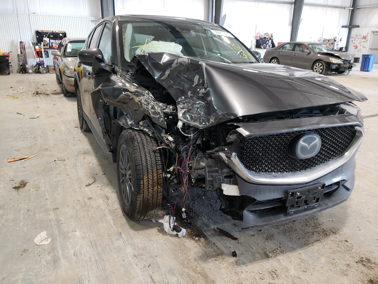 Photo 9 from auction – 2019 MAZDA CX-5 TOURI with VIN JM3KFBCM5K0582317