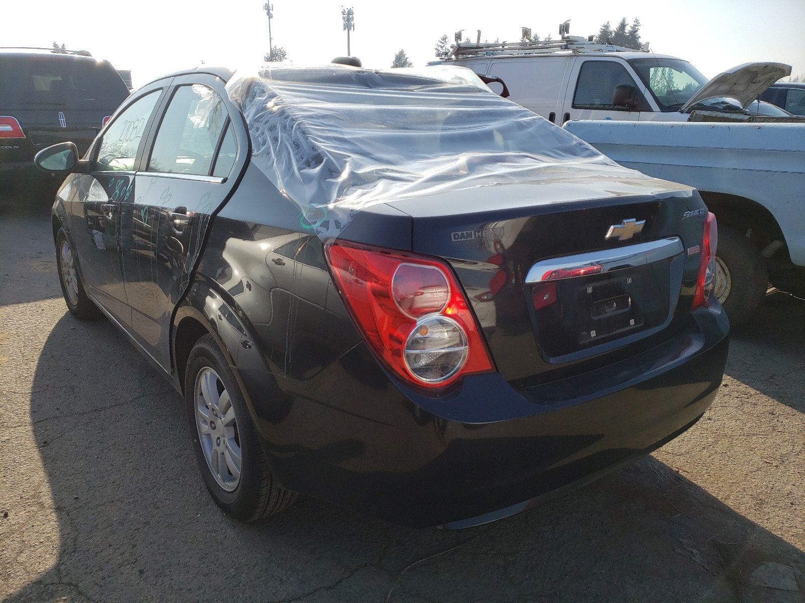 Photo 3 from auction – 2015 CHEVROLET SONIC LT with VIN 1G1JC5SB8F4139715