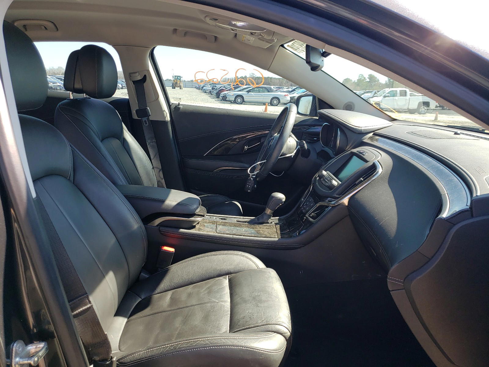 Photo 5 from auction – 2014 BUICK LACROSSE with VIN 1G4GB5GR4EF146993