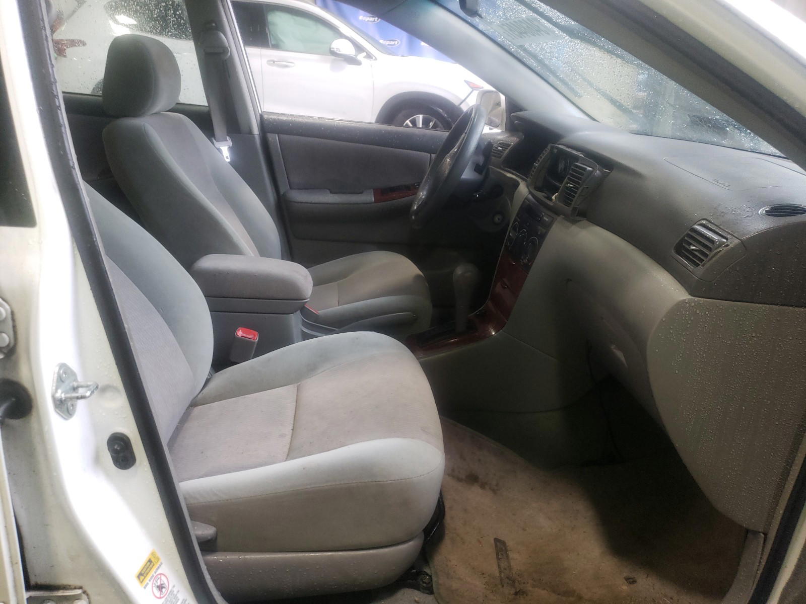 Photo 5 from auction – 2007 TOYOTA COROLLA CE with VIN 2T1BR30E67C793977