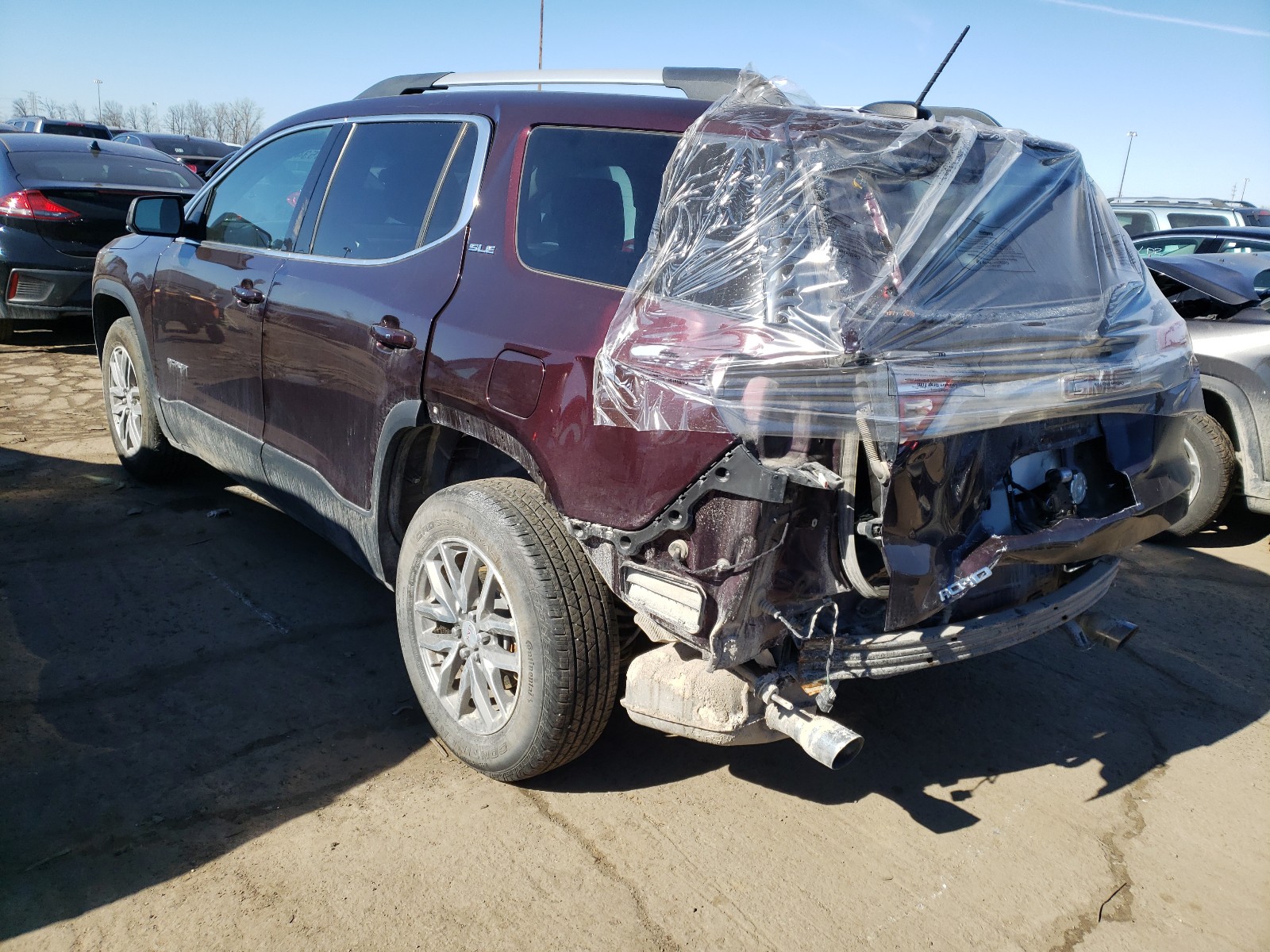 Photo 3 from auction – 2018 GMC ACADIA SLE with VIN 1GKKNLLS8JZ123605