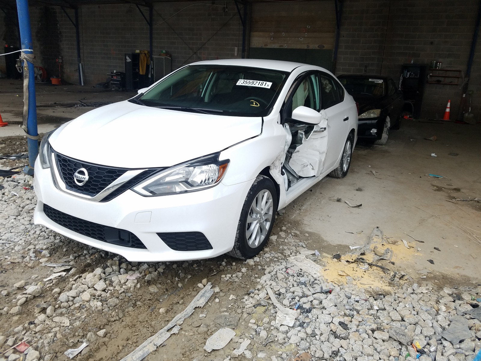 Photo 2 from auction – 2019 NISSAN SENTRA with VIN 3N1AB7AP0KY371870